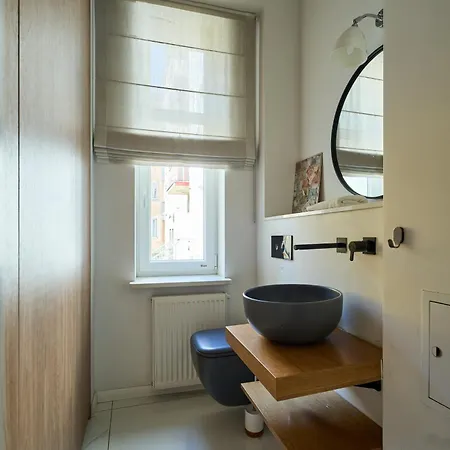 Concierge Gagarina Garden Apartment Warsaw