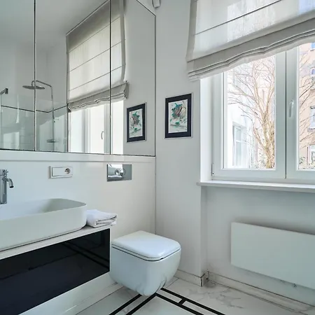 Concierge Gagarina Garden * وارسو