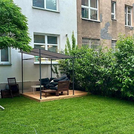 Concierge Gagarina Garden Apartment Warsaw