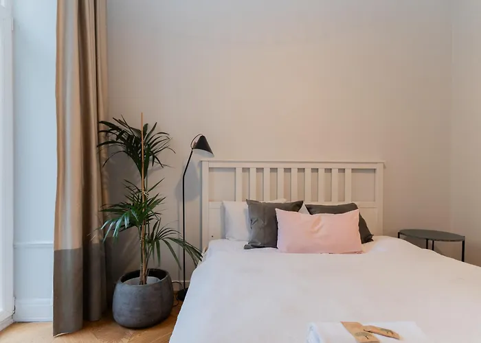 Concierge Gagarina Garden Apartment